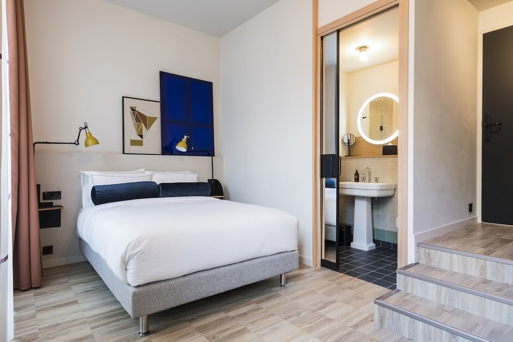 Le Grand Quartier Room Type - Basic Double Room (Chambre Cosy double Queen Size) Le Grand Quartier Room Type - Basic Double Room (Chambre Cosy double Queen Size)