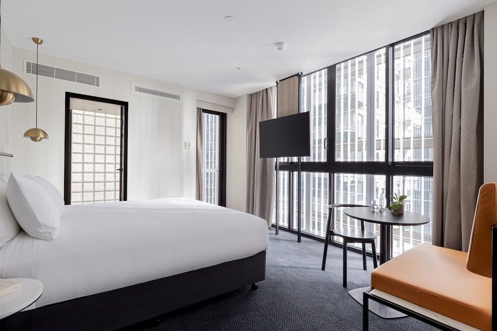 Brady Hotels Jones Lane Room Type - Juliette