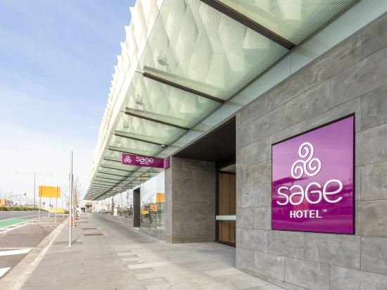 Sage Melbourne Ringwood - Tap to explore photos