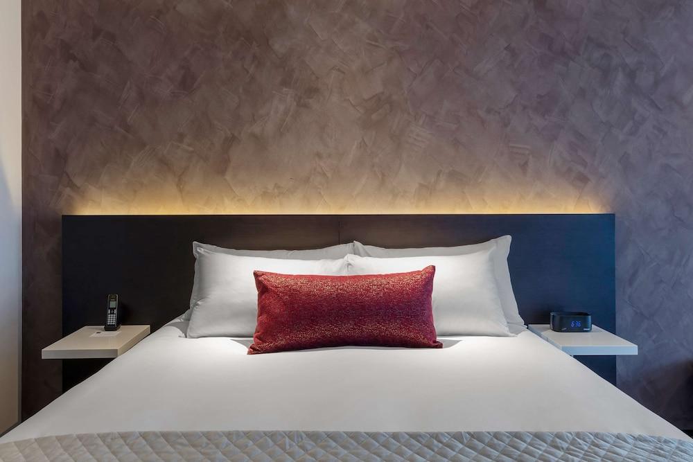 Sage Melbourne Ringwood Room Type - Accessible King Room
