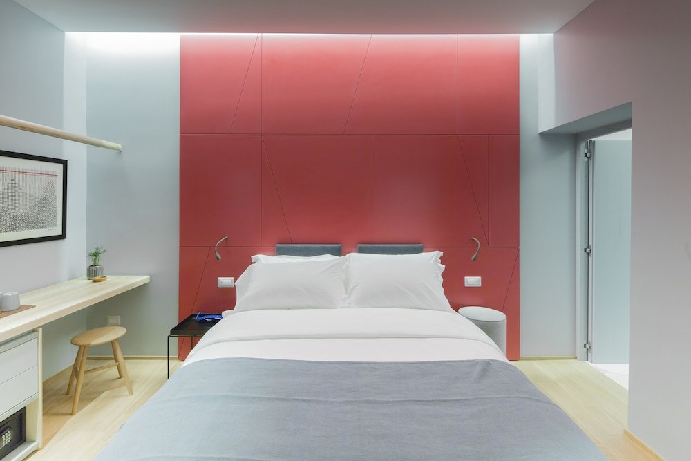 The Radical Hotel Room Type - Superior Double Room, 1 Queen Bed, Courtyard View
