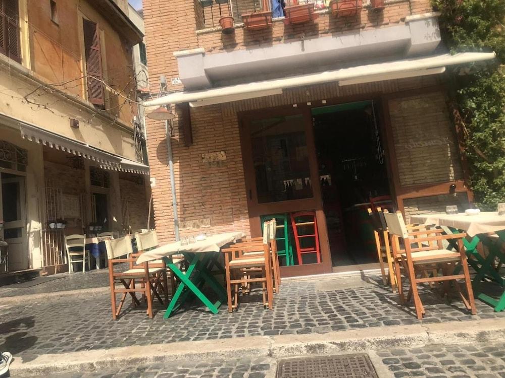 Le Stanze del Borgo - Tap to explore photos