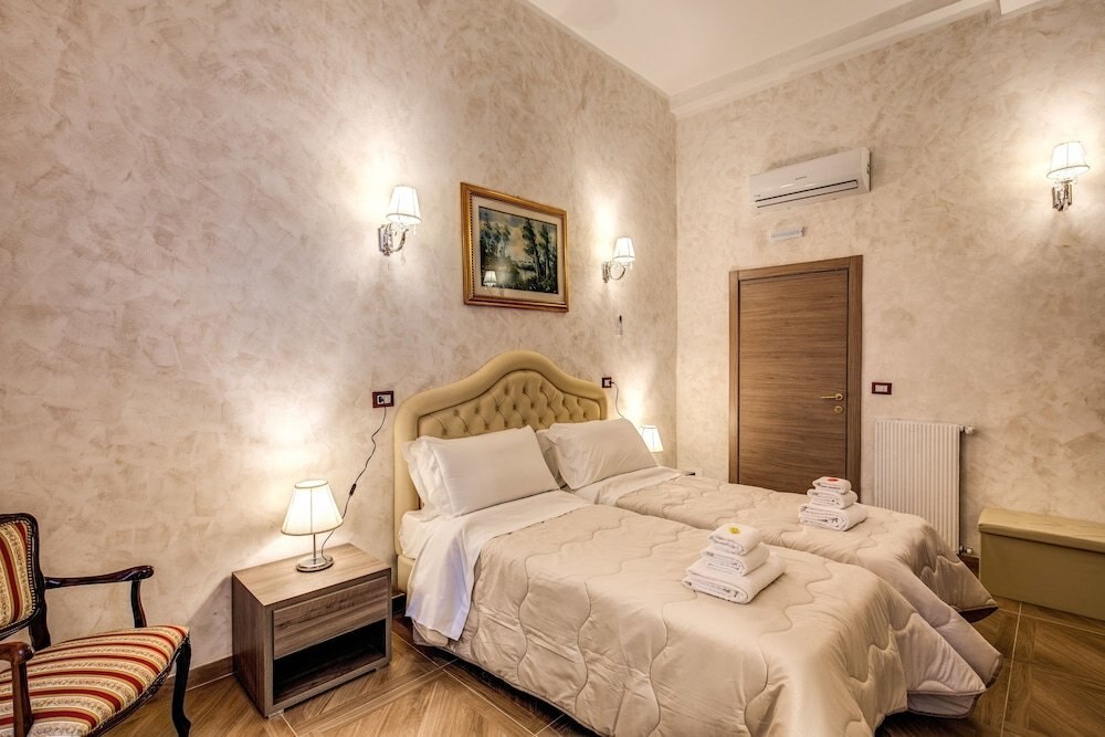 Amici Guesthouse Room Type - Deluxe Double Room