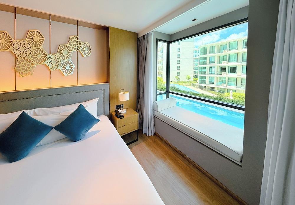 Wyndham La Vita Phuket Room Type - Deluxe Pool Access Wyndham La Vita Phuket Room Type - Deluxe Pool Access