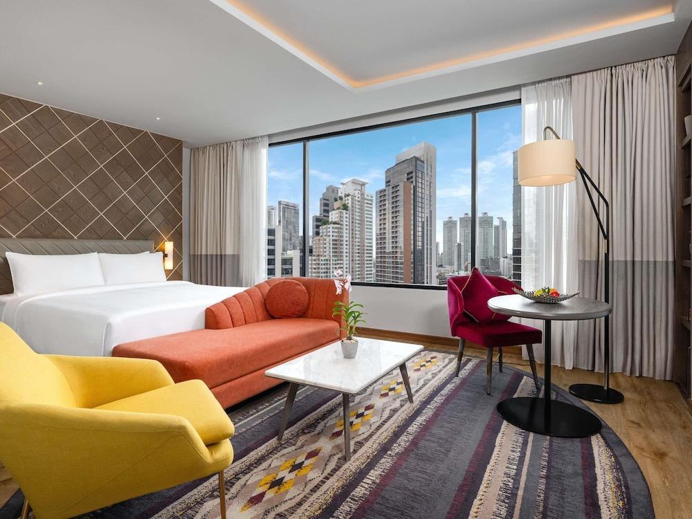Mercure Bangkok Sukhumvit 24 Room Type - Deluxe Suite, 1 King Bed, City View