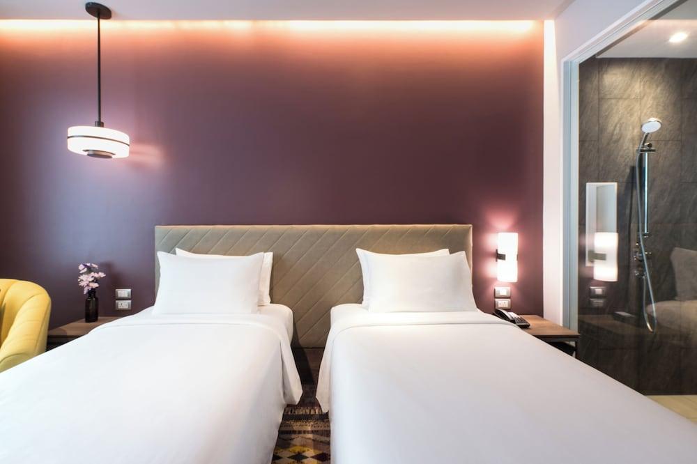 Mercure Bangkok Sukhumvit 24 Room Type - Superior Rooms, 2 Single beds