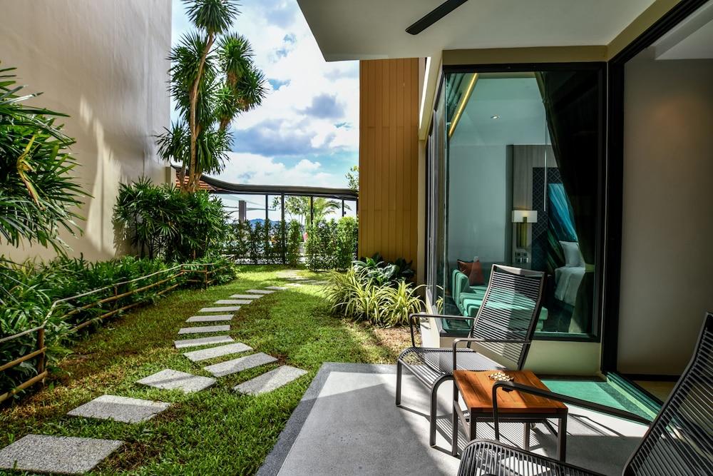 Skyview Resort Phuket Patong Beach Room Type - Suite, 1 Bedroom