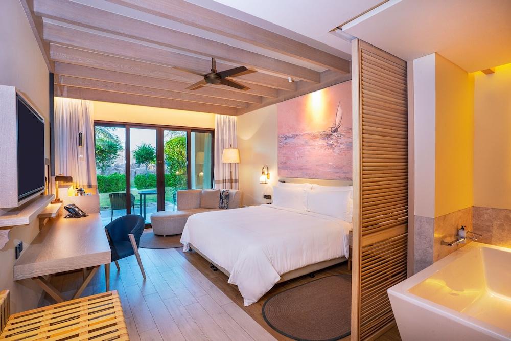 Saadiyat Rotana Resort and Villas - Tap to explore photos