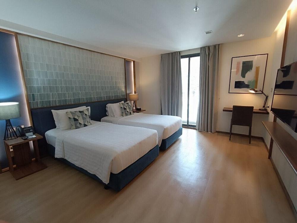 The Quarter Phromphong by UHG Room Type - Deluxe Balcony Twin