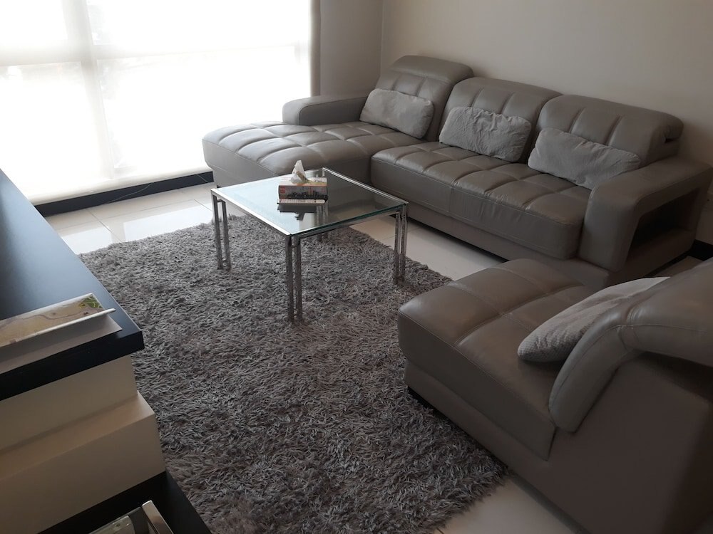 Sarang Vacation Apartment - Tap to explore photos