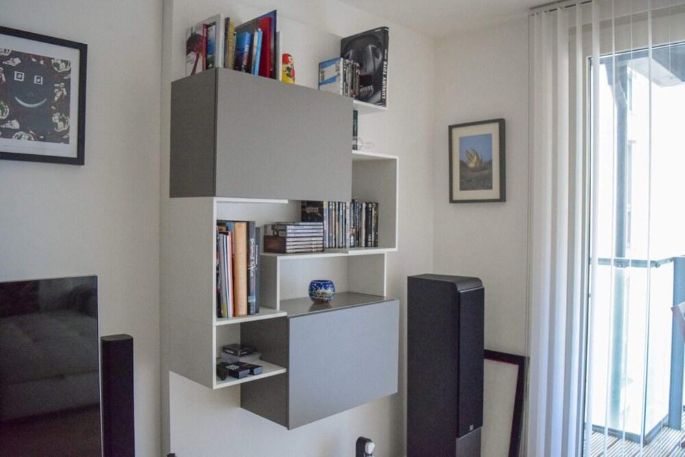 Modern 2BD Apartment With Balcony On A Canal - Tap to explore photos