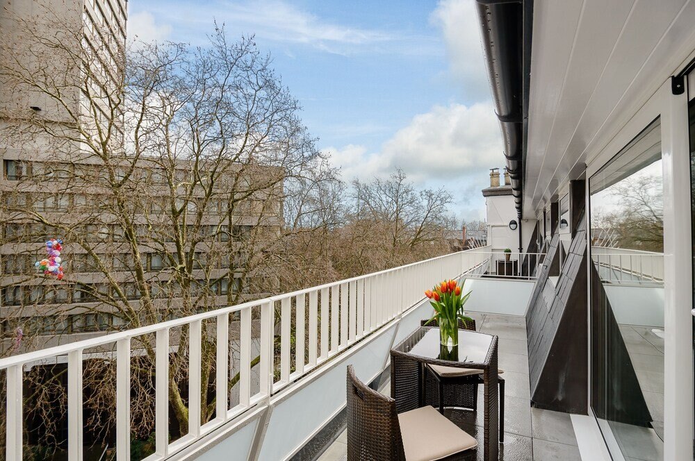 Lak Serviced Apartments