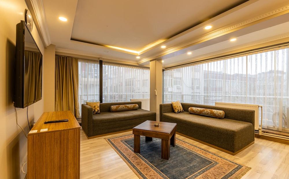 Blue Suit Room Type - Family Suite Blue Suit Room Type - Family Suite