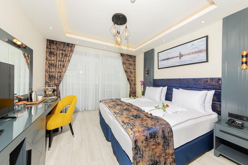 The Magnaura Palace Hotel Room Type - Superior Room with Terrace Sea View