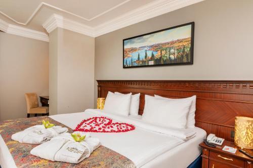 The Magnaura Palace Hotel - Tap to explore photos