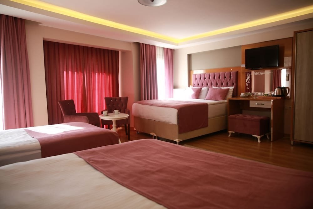 Hotel Black Pearl Room Type - Family Room