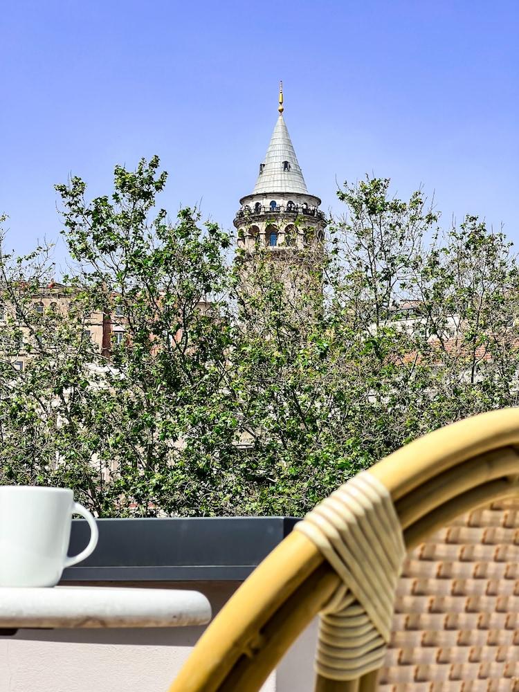 Triada Hotel Karakoy Room Type - Superior Double Room, Terrace, Annex Building