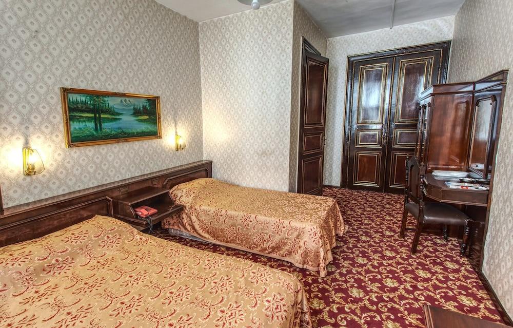 Grand Hotel de Londres Room Type - Standard Double or Twin Room