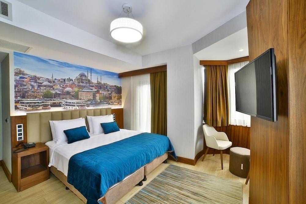 The Tango Hotel Taksim - Tap to explore photos