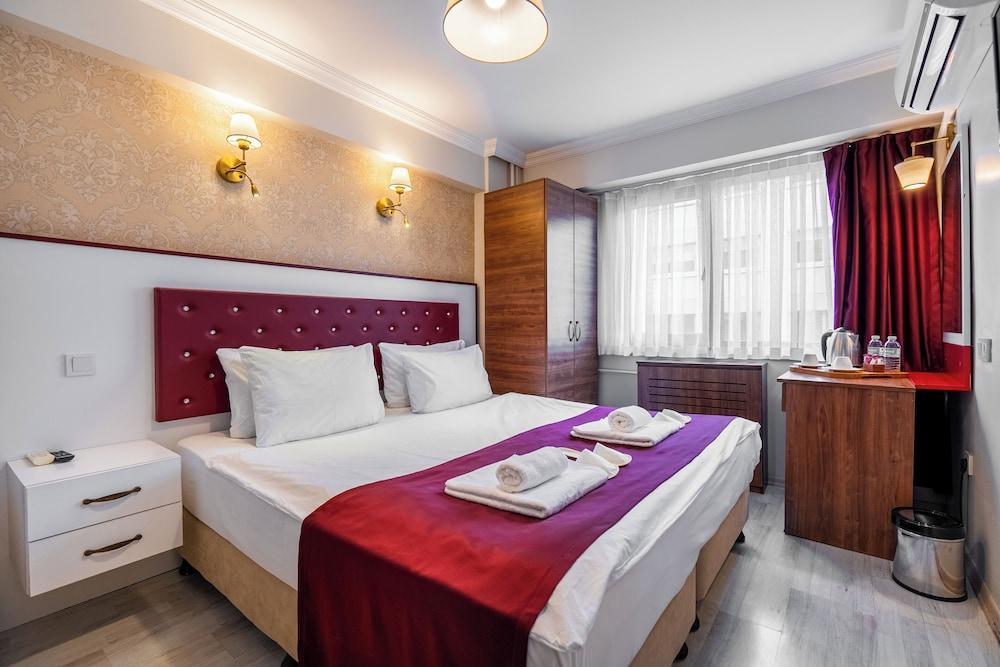 Cihangir Palace Room Type - Standard Double Room, 1 Queen Bed, City View Cihangir Palace Room Type - Standard Double Room, 1 Queen Bed, City View
