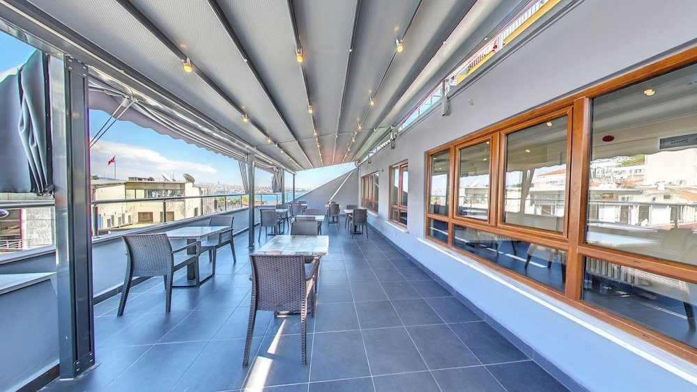 Cihangir Palace Hotel