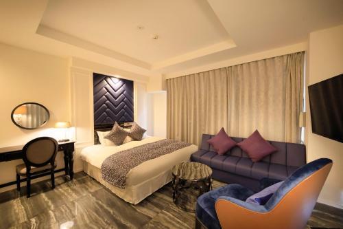 Centurion Hotel Residential Akasaka Room Type - Superior King Room with Balcony - Non-Smoking - Annex Centurion Hotel Residential Akasaka Room Type - Superior King Room with Balcony - Non-Smoking - Annex