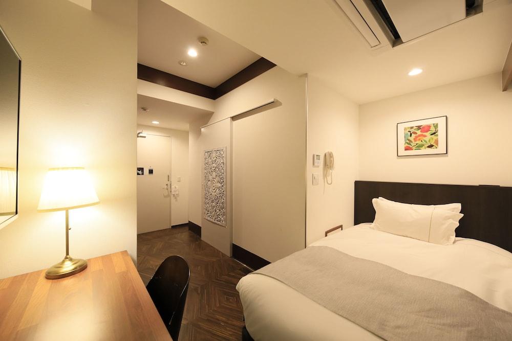 Centurion Hotel Residential Akasaka Room Type - Standard Semi-Double Room - Non Smoking