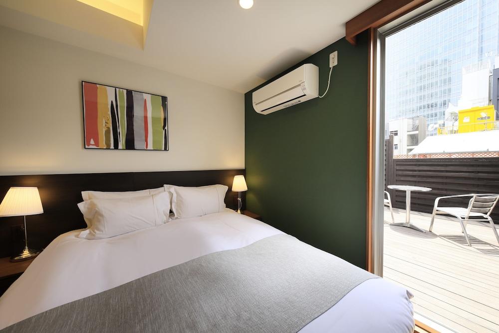 Centurion Hotel Residential Akasaka Room Type - Standard Queen Room with Balcony - Non-Smoking Centurion Hotel Residential Akasaka Room Type - Standard Queen Room with Balcony - Non-Smoking