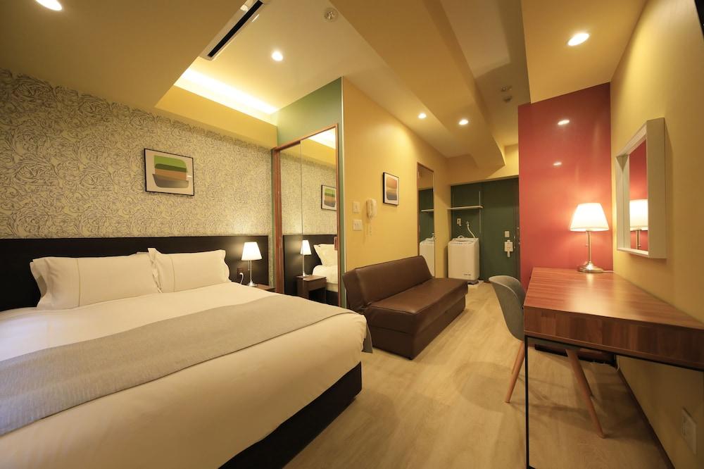 Centurion Hotel Residential Akasaka Room Type - Superior Queen Room - Non-Smoking (extra bed from 3rd adult)