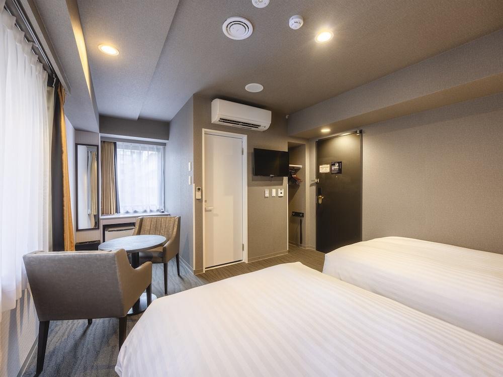 Hotel Wing International Shimbashi Onarimon - Tap to explore photos