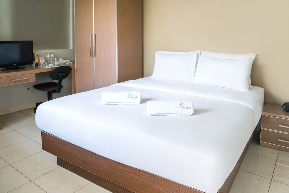 Legreen Suite Penjernihan Room Type - Smart Green Room