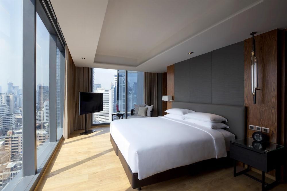 Hyatt Regency Bangkok Sukhumvit Room Type - Suite (Regency)