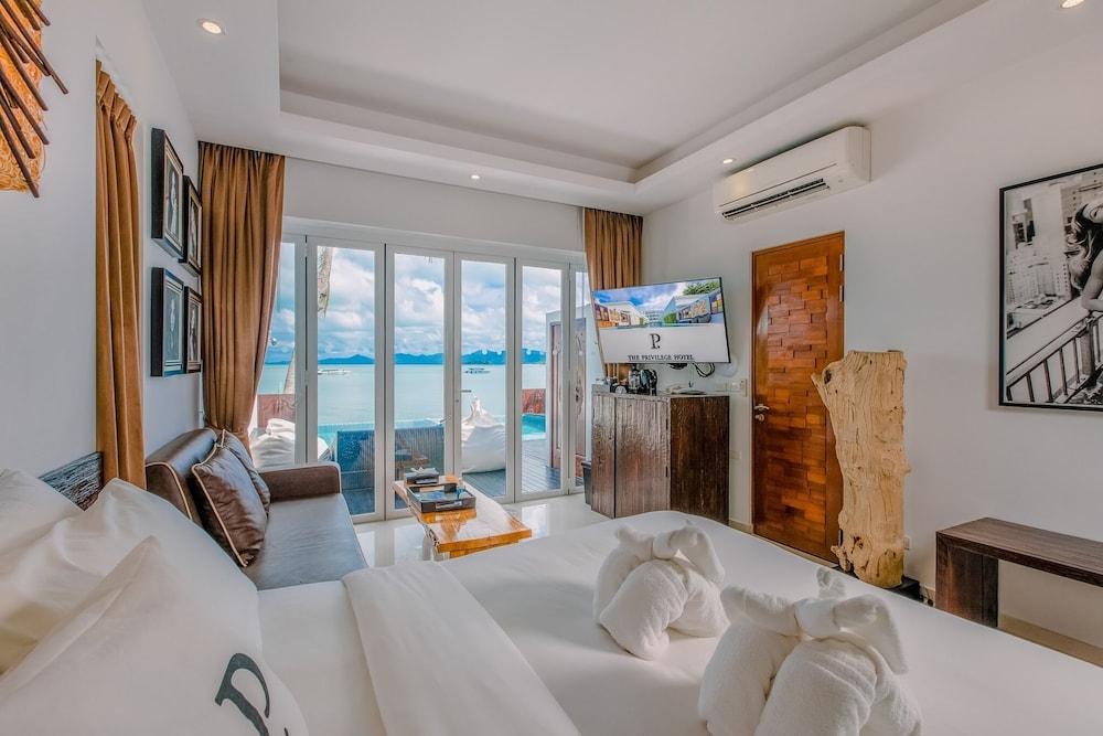 The Privilege Hotel Ezra Beach Club Room Type - Beach Front Pool Villa