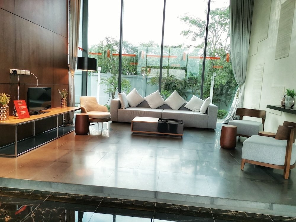 YK Condotel Pattaya - Tap to explore photos