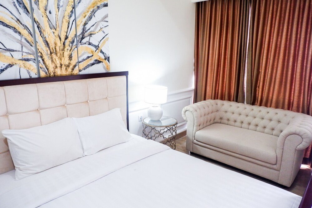 Classic Square Studio At Menteng Park Apartment