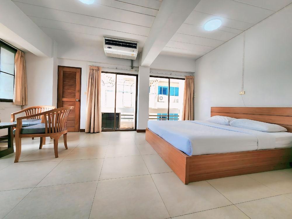 Siam Palace Hotel Room Type - Grand Room, 1 King Bed
