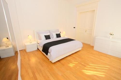 Luxury apartments Krocínova Room Type - One-Bedroom Apartment