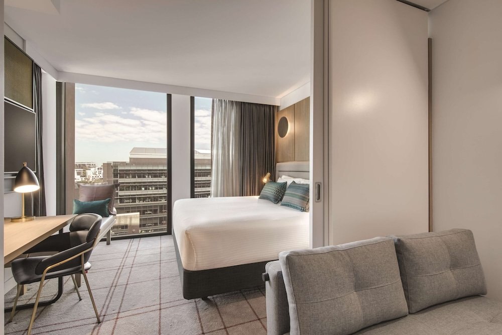 Vibe Hotel Sydney Darling Harbour Room Type - Executive Suite, City View