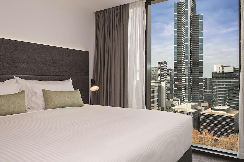 Vibe Hotel Melbourne Room Type - Fleet Suite