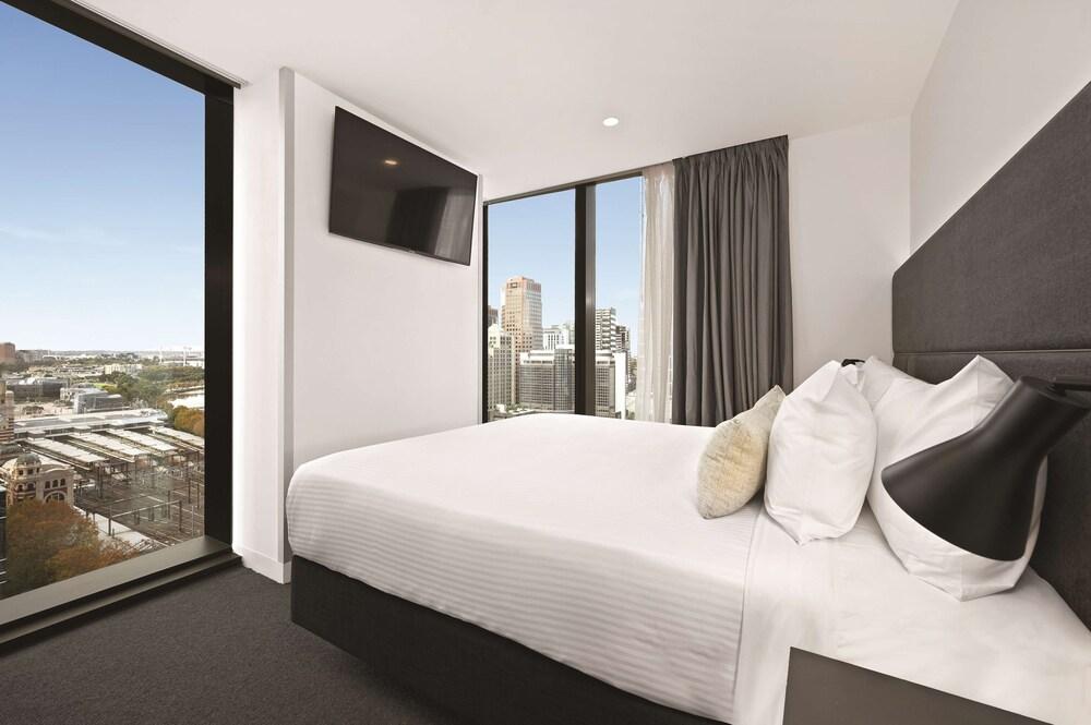 Vibe Hotel Melbourne Room Type - Yarra Riverview Family Room Vibe Hotel Melbourne Room Type - Yarra Riverview Family Room