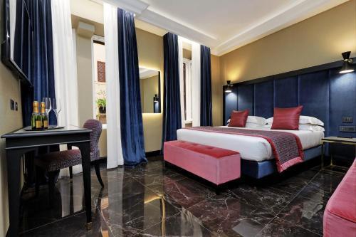 BQ HOUSE COLOSSEUM 2Luxury Rooms - Tap to explore photos