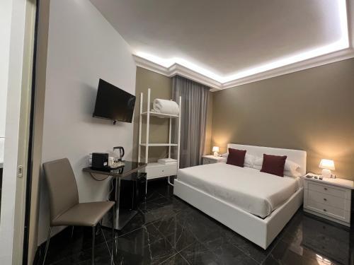 BQ HOUSE COLOSSEUM 2Luxury Rooms - Tap to explore photos