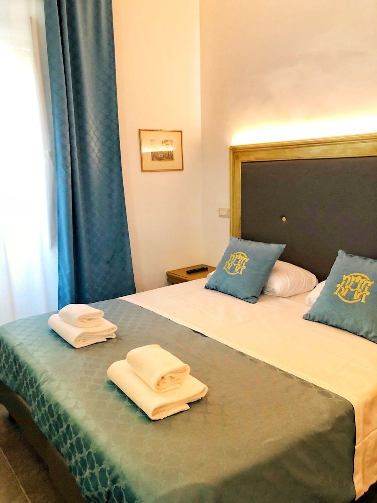 Art Atelier Borgo Room Type - Deluxe Double Room