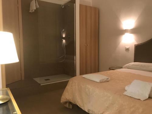 Art Atelier Vaticano Guest House - Tap to explore photos