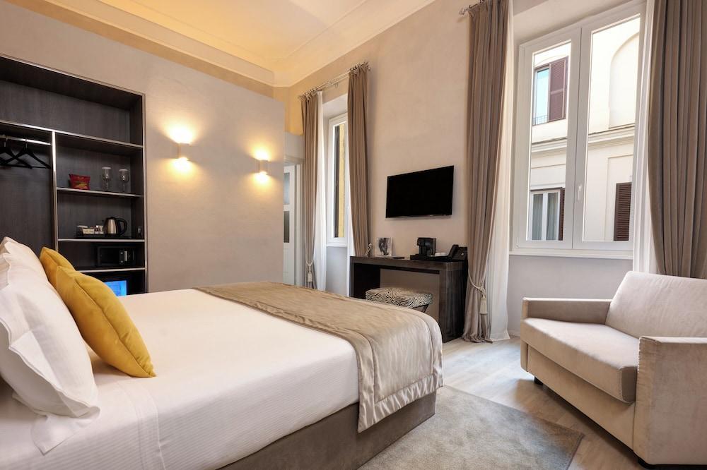 Terrace Pantheon Relais Room Type - Executive Room