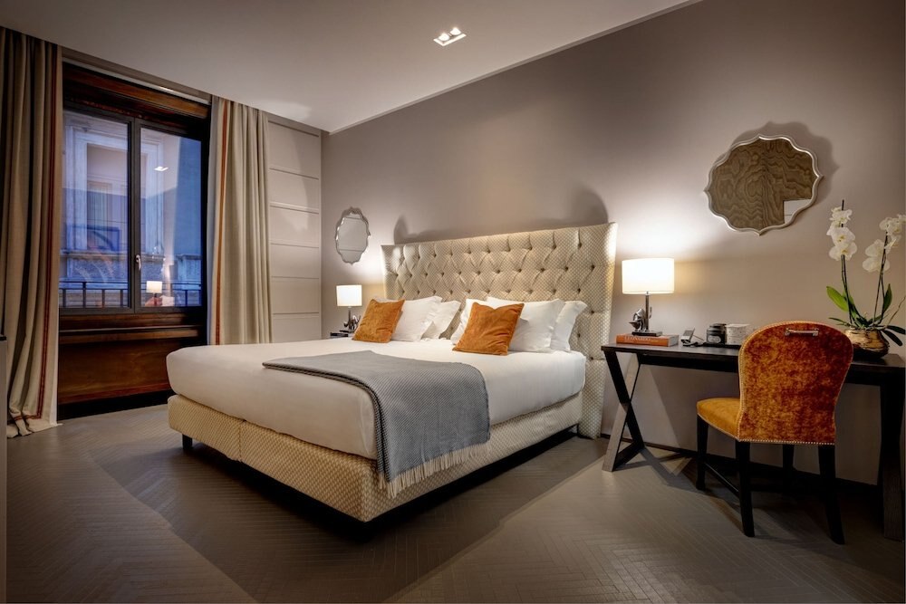 Singer Palace Hotel Roma Room Type - One Bedroom Executive King Suite Singer Palace Hotel Roma Room Type - One Bedroom Executive King Suite