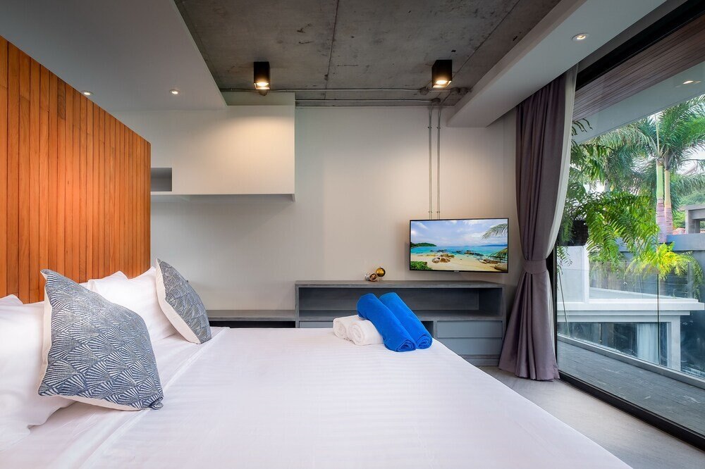 Karon Beach Pool Villa Room Type - Villa Feung Fa - 4 Bedrooms Private Pool Karon Beach Pool Villa Room Type - Villa Feung Fa - 4 Bedrooms Private Pool