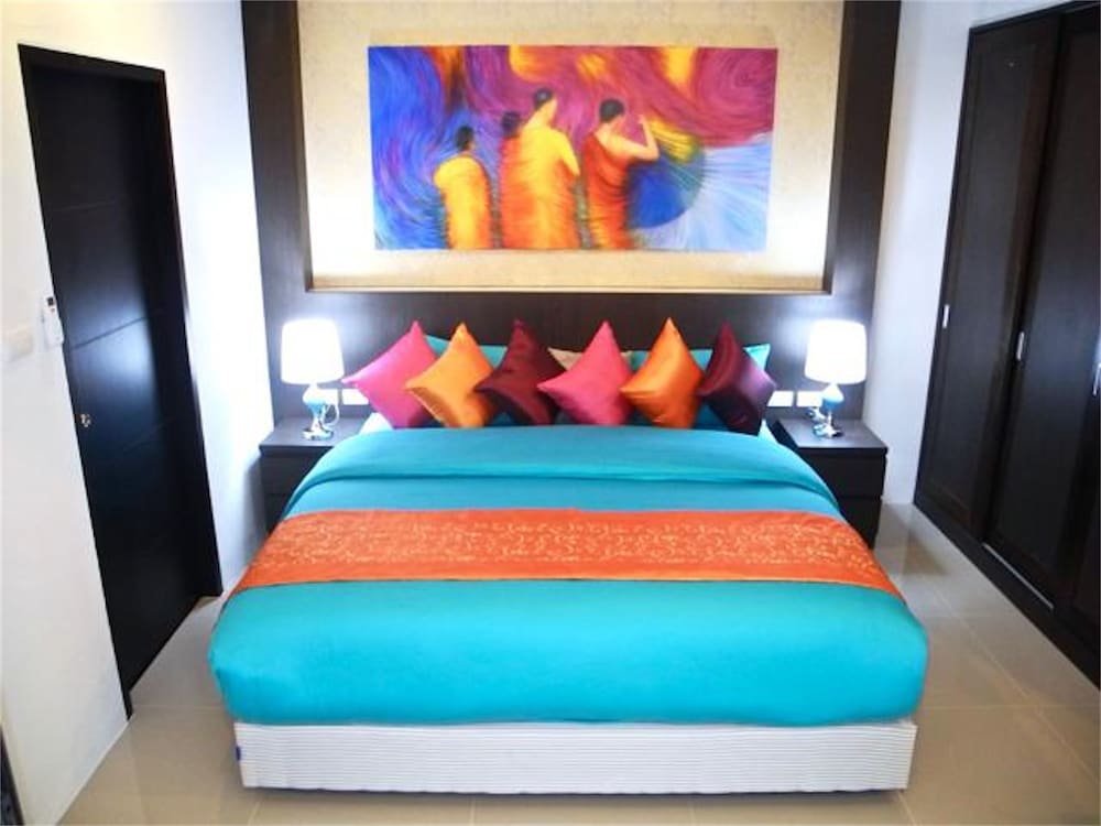 Patong Bay Hill 1 bedroom Apartment - Tap to explore photos