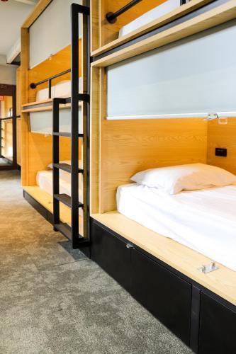 The Capsule Hotel - Hostel - Tap to explore photos