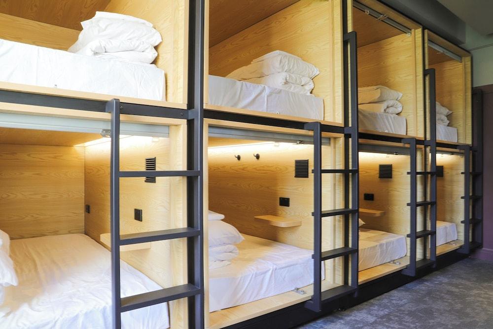 The Capsule Hotel - Hostel Room Type - Mixed Capsule
